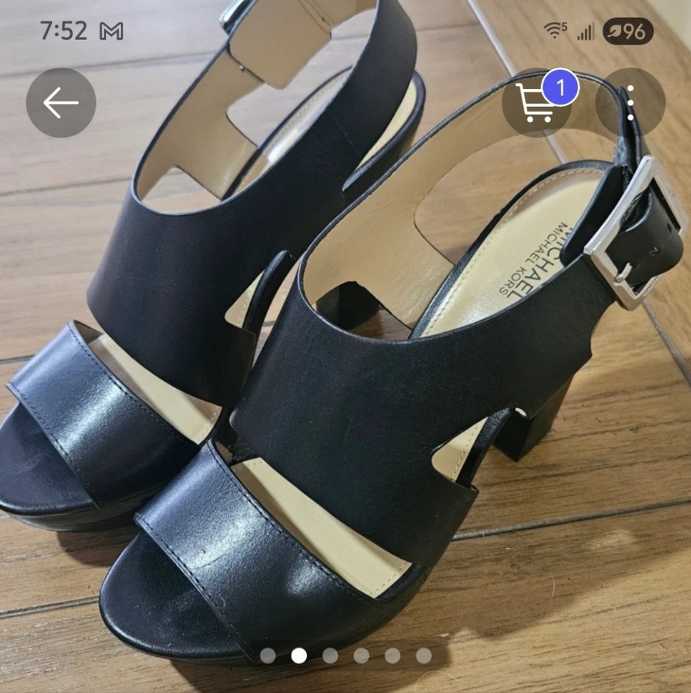 Michael kors black leather block heels 7.5 - Picture 2 of 2